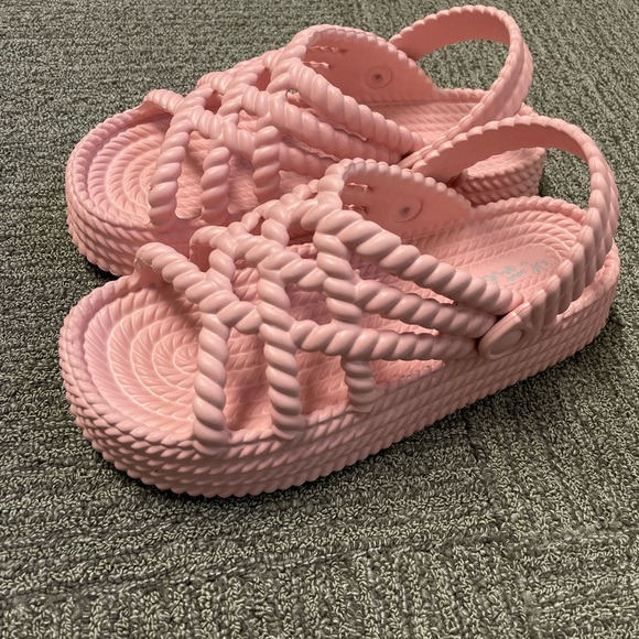 PINK ROPE SANDALS - Picture 3 of 3